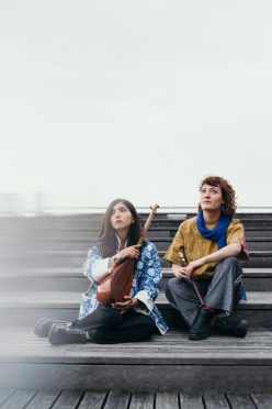 Hamraaz Duo vert instruments 5 B2 A0408 1