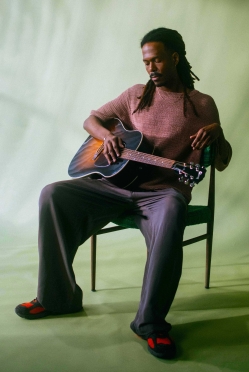 Jeangu Macrooy 07 foto Hanna Wäger